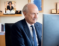 ​  ​HEC Stories - Interview de Jean-Paul Agon, PDG de L'Oréal, par des étudiantes d'HEC