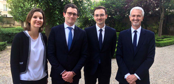 Les étudiants du MSc Finance d'HEC Paris et Olivier Bossard, directeur du programme - Club des Trente 2018